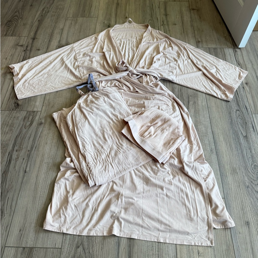 Storq 3 Piece Maternity Loungewear Set in Light Pink Size 6